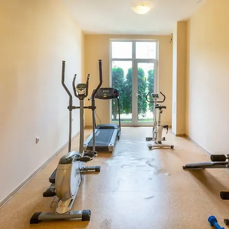 Apartman Free Parking And Laundry 1bdr Vj *
